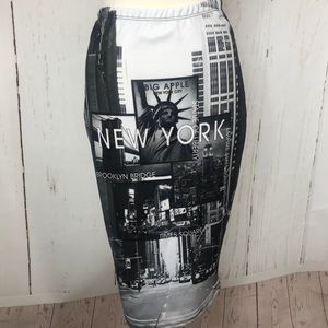 KTOO New York scape pencil skirt
